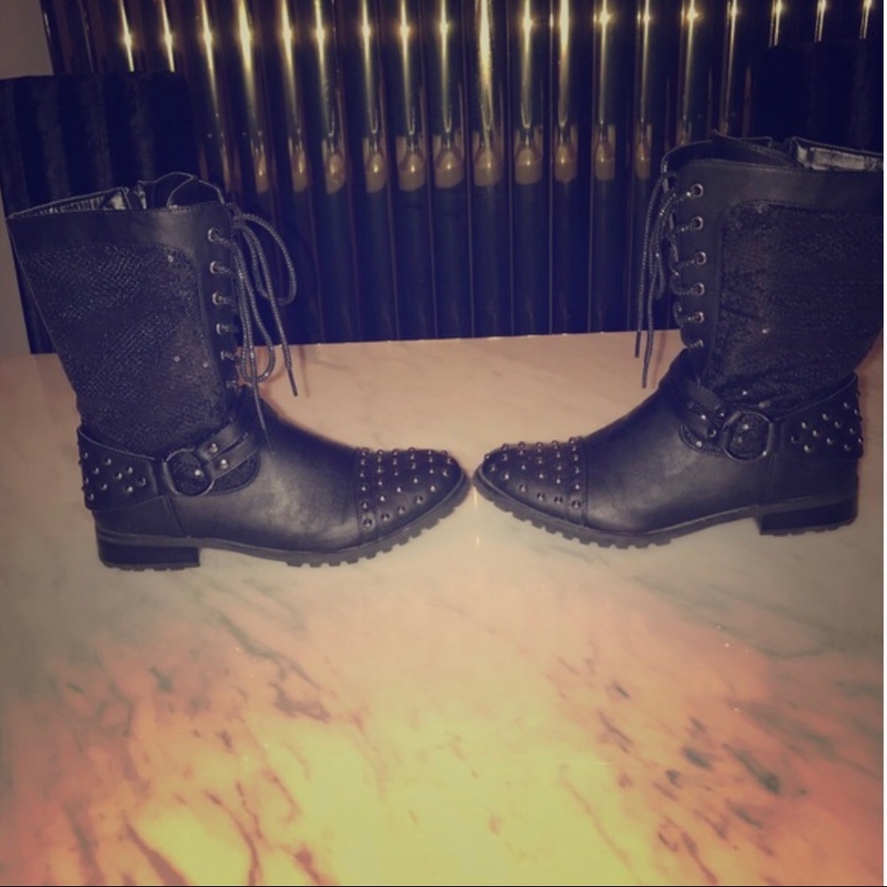Gia Mia size 11 chic biker boots sequin & studs!